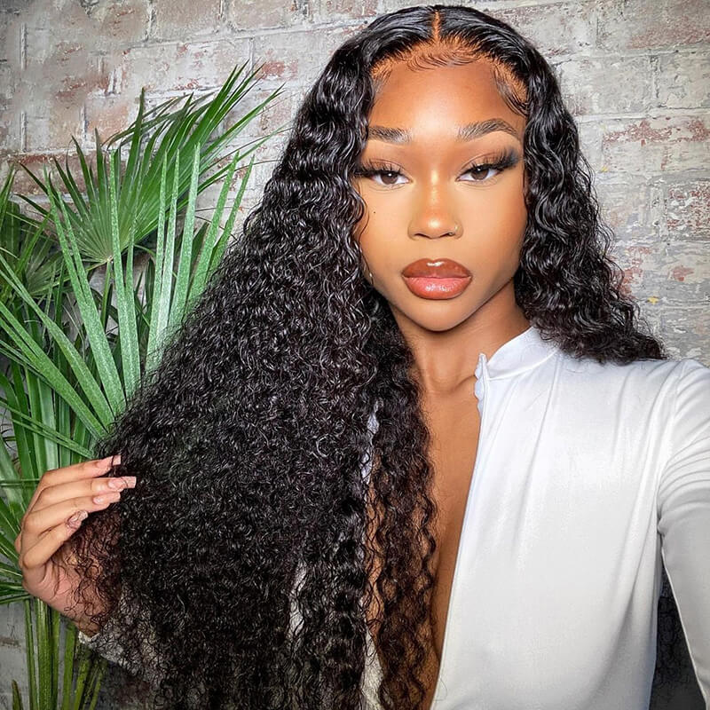 Nicki Minaj's Hairstyles: The Ultimate Guide To the Hottest Trends In ...